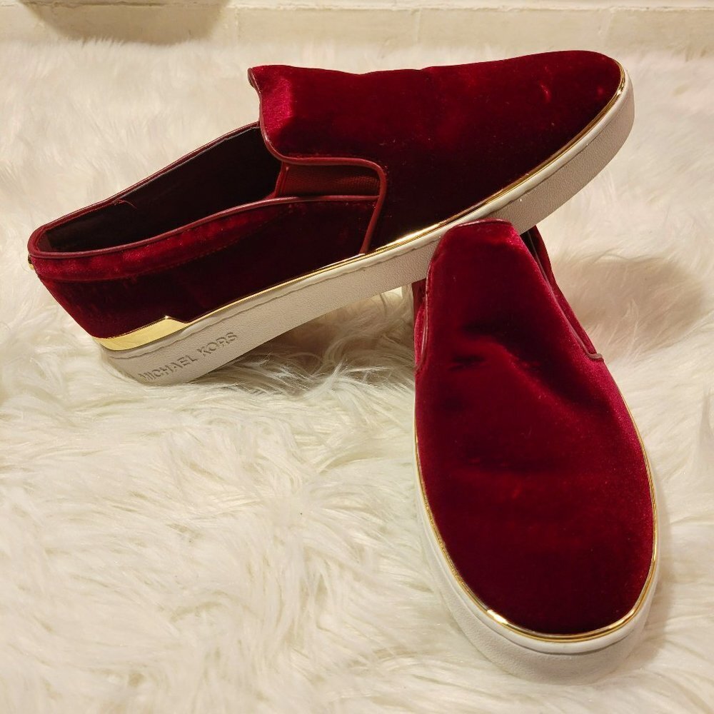 MICHAEL Michael Kors Women's Kyle Low Top Slip On Sneakers